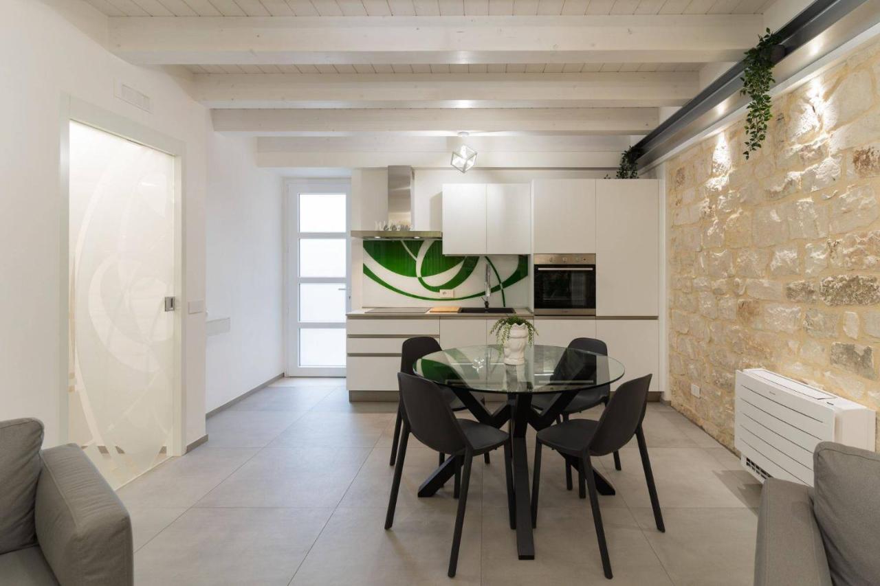 Lovely Modern Apartment Модика Екстериор снимка